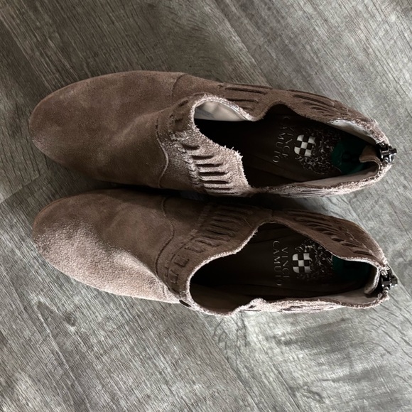 Vince Camuto size 8 - Picture 6 of 6